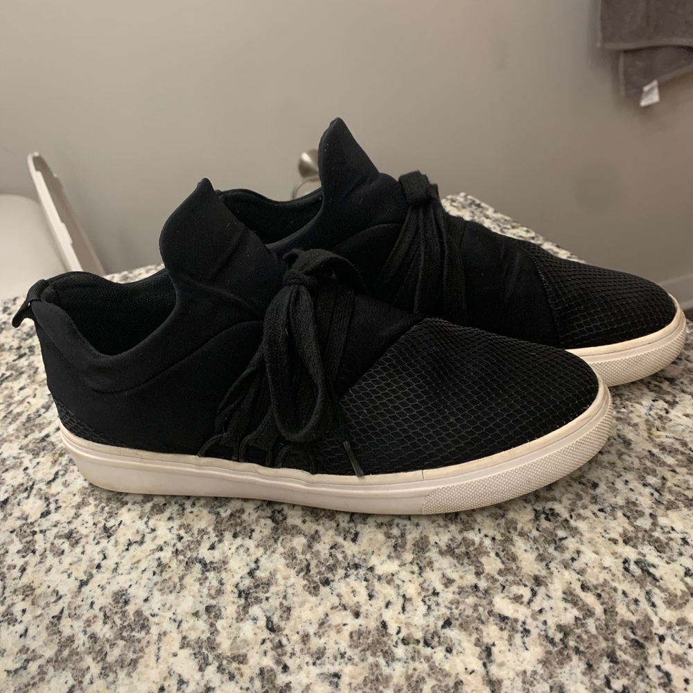 Black Steve Madden Lancer